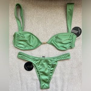 Sommer Swim set NWT top and bottom size small